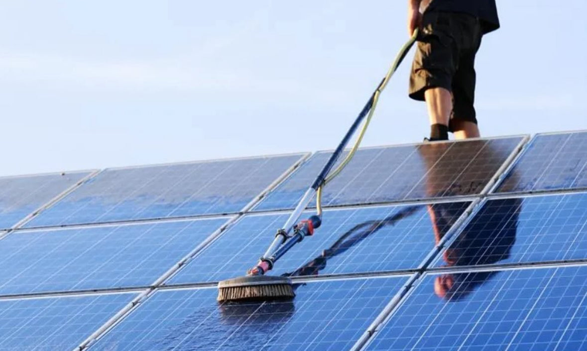 Professional Solar Panel Cleaning Services in Kitchener, Waterloo, Cambridge & Surrounding Areas