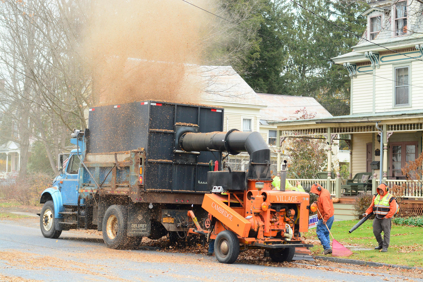 Professional Spring & Fall Cleanup Services in Kitchener, Waterloo, Cambridge & Surrounding Areas